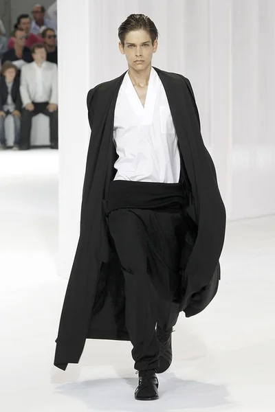 Look 1